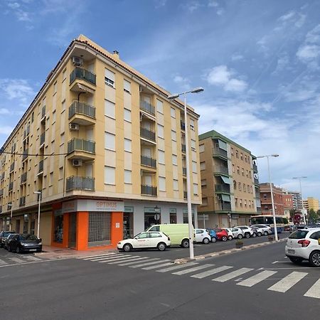 Alquilo Hermoso Apartamento En La Paradisiaca Oropesa Del Mar, 2Habitaciones, 1 Bano, Cocina, Salon, Aire Acondicionado Y Balcon A 400 Metros De La Playa Morro De Gos, Muy Cerca De Supermercados, Comercios Y Bares Zewnętrze zdjęcie