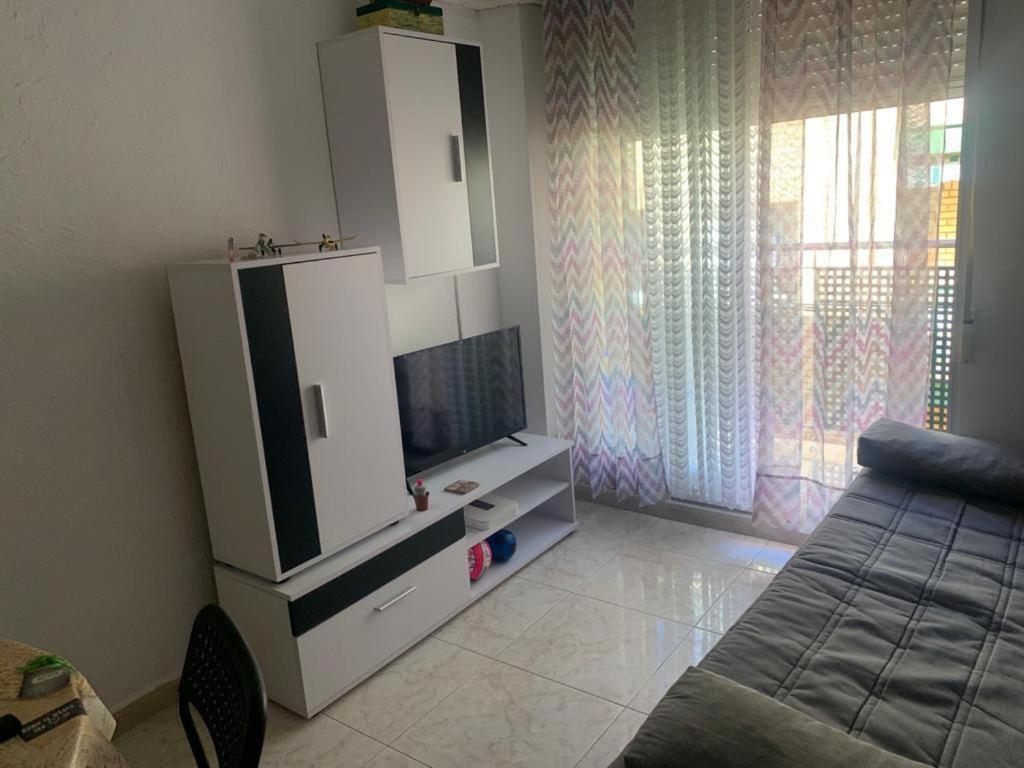 Alquilo Hermoso Apartamento En La Paradisiaca Oropesa Del Mar, 2Habitaciones, 1 Bano, Cocina, Salon, Aire Acondicionado Y Balcon A 400 Metros De La Playa Morro De Gos, Muy Cerca De Supermercados, Comercios Y Bares Zewnętrze zdjęcie