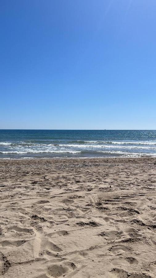Alquilo Hermoso Apartamento En La Paradisiaca Oropesa Del Mar, 2Habitaciones, 1 Bano, Cocina, Salon, Aire Acondicionado Y Balcon A 400 Metros De La Playa Morro De Gos, Muy Cerca De Supermercados, Comercios Y Bares Zewnętrze zdjęcie